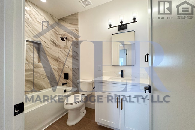 Building Photo - 3Bed/2.5Bath Townhouse in Sedona! FIRST MO...