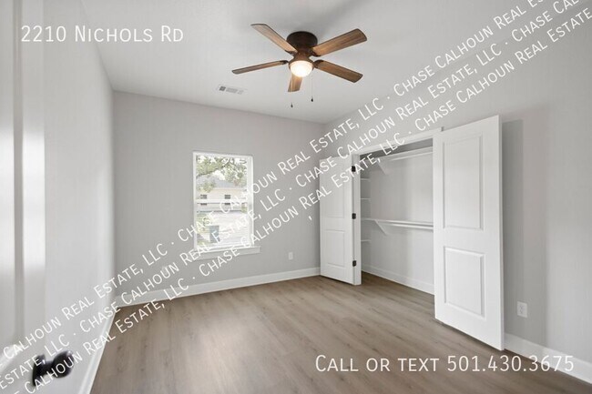 Building Photo - 2210 Nichols Rd