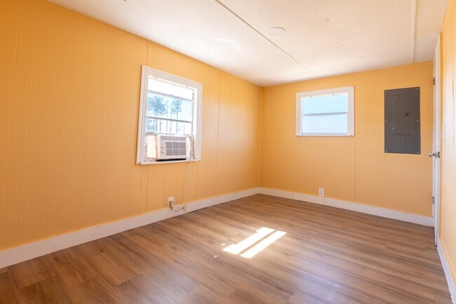 Building Photo - 125 Rd 5814