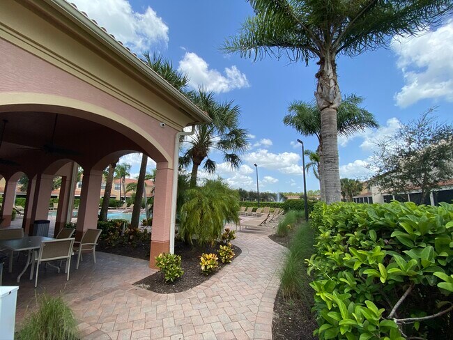 Building Photo - 7472 Bristol Cir