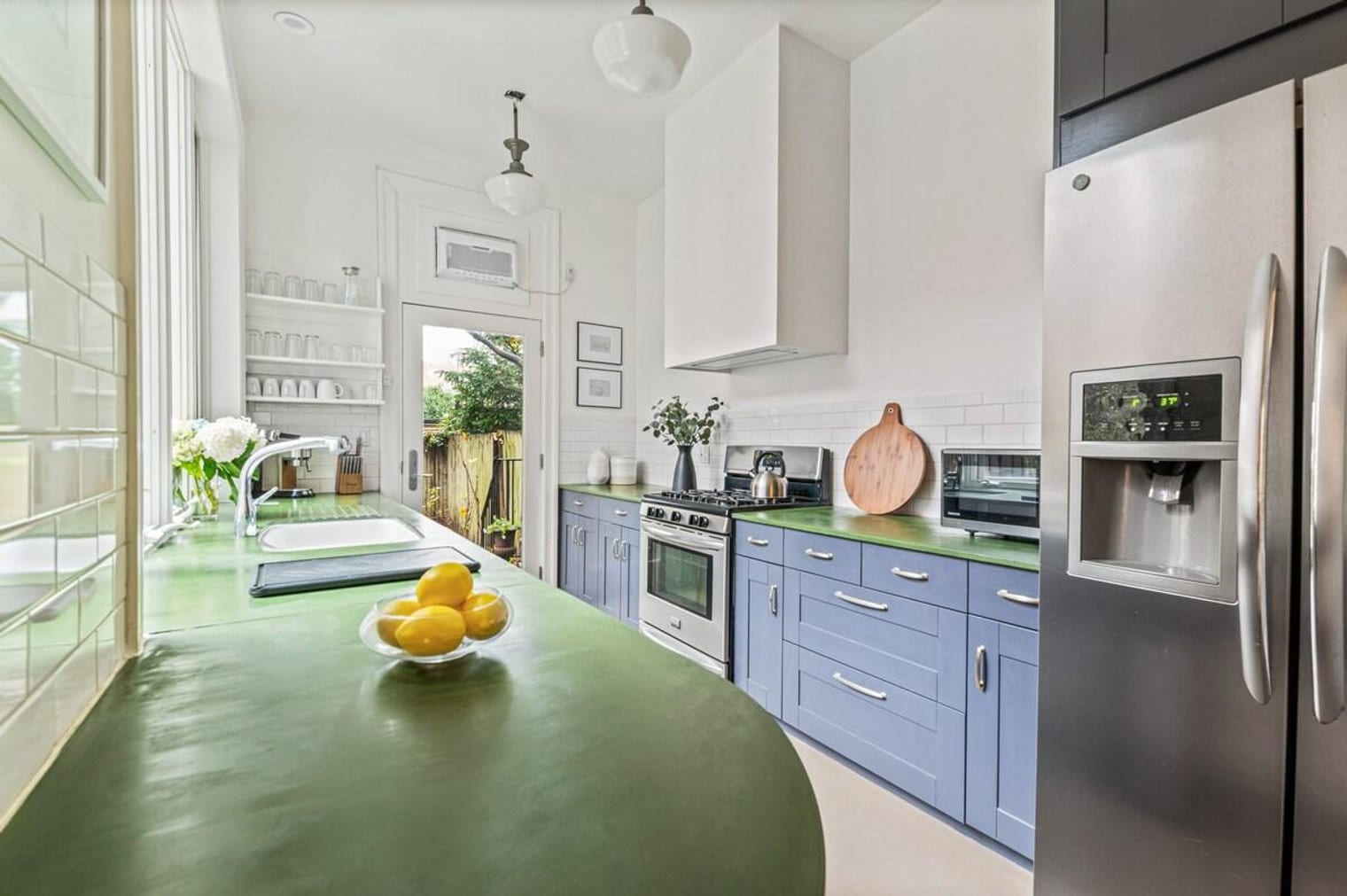 Building Photo - 333 Adelphi St