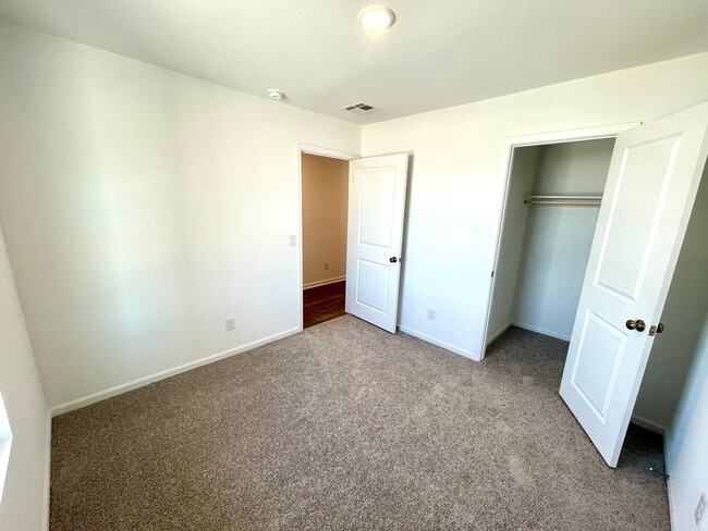 Building Photo - Move In Special! $300 Off Per Month for Fi...