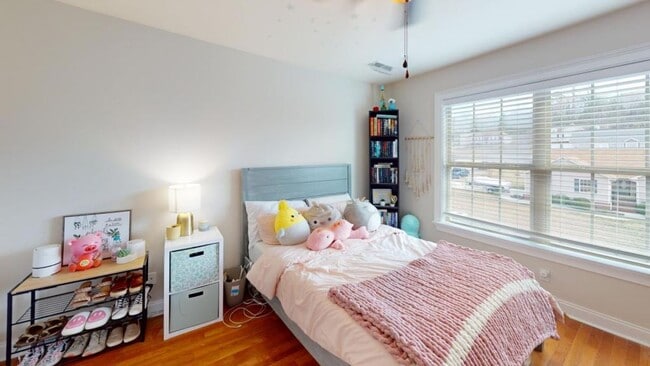 Building Photo - 9316 Shingle Oak Dr