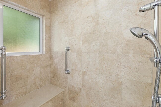 Building Photo - 27696 Vogue Ct