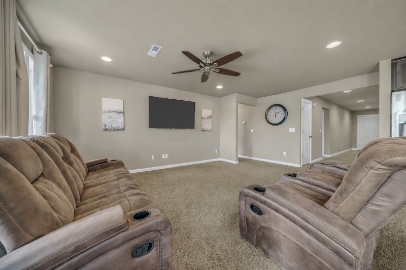 Building Photo - 508 L St NE