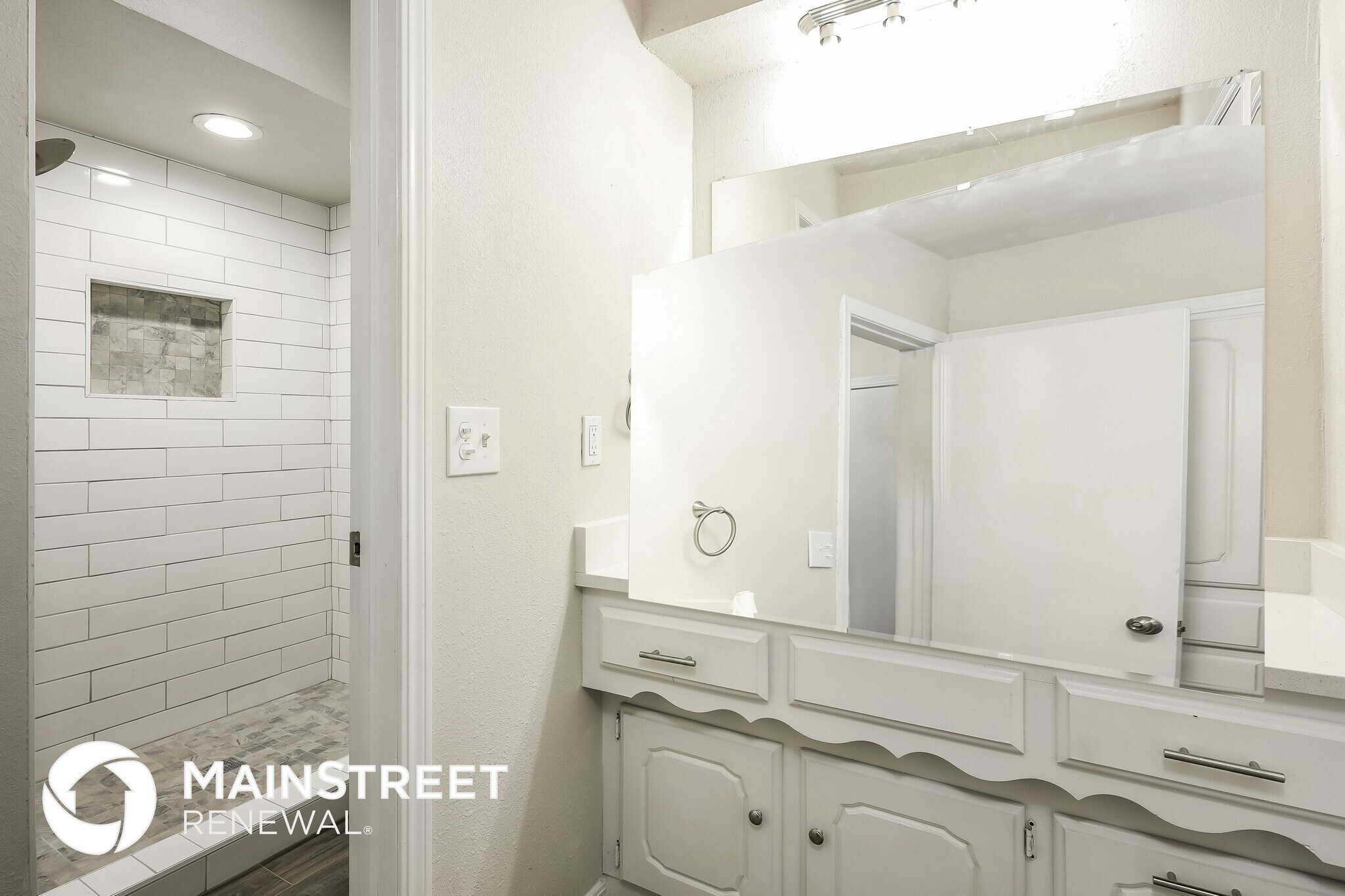 Building Photo - 12112 Sylvester Dr