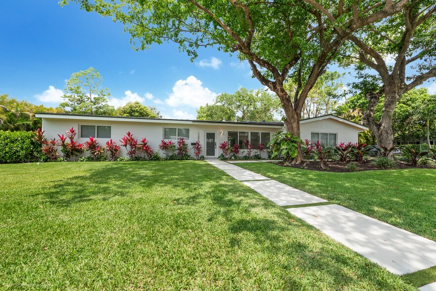 Primary Photo - 12900 SW 82nd Ct