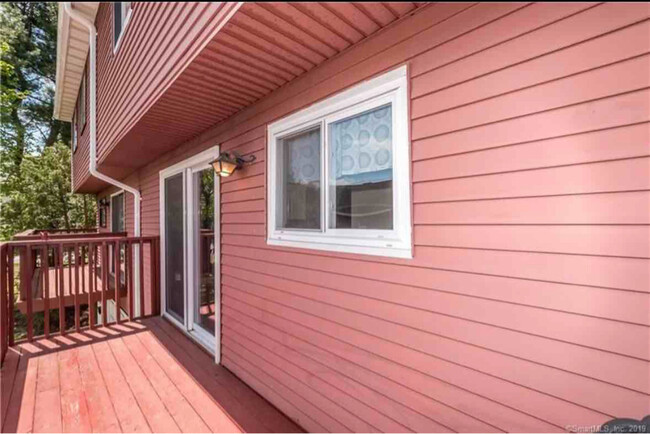 Building Photo - 132 Churchill Dr