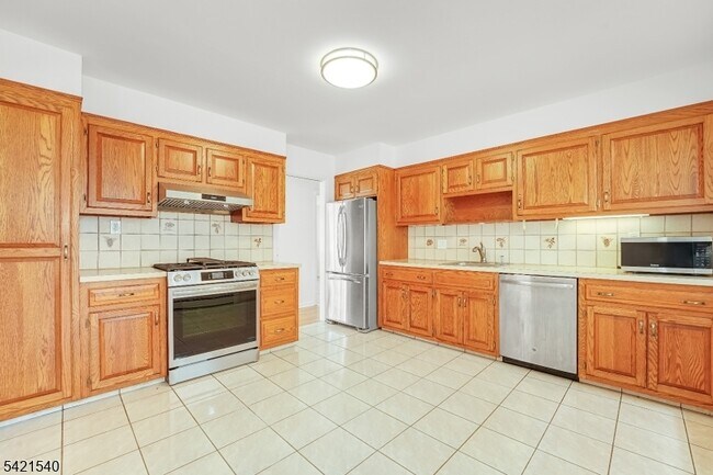 Building Photo - 59 Ferguson Rd