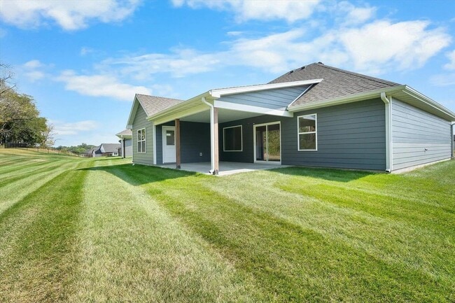 Building Photo - 2713 Misty Flower Dr