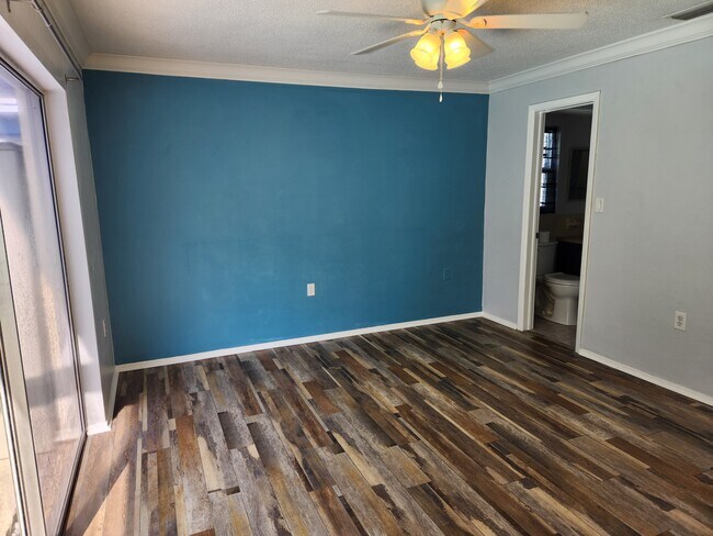 Building Photo - 9837 Marlinton Ln