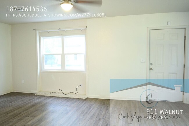 Building Photo - 911 Walnut-