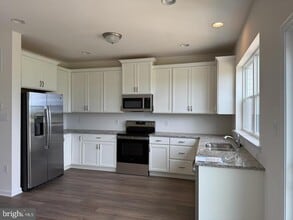 Building Photo - 748 Rosler Wy