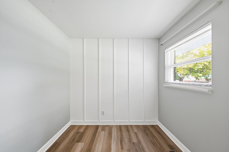 Building Photo - 5104 Elmhurst Dr