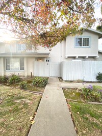 Building Photo - B135-139-P