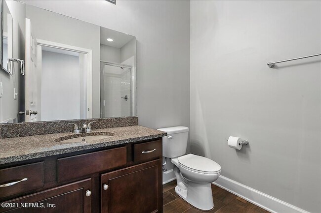 Building Photo - 1021 Seaside Dr N