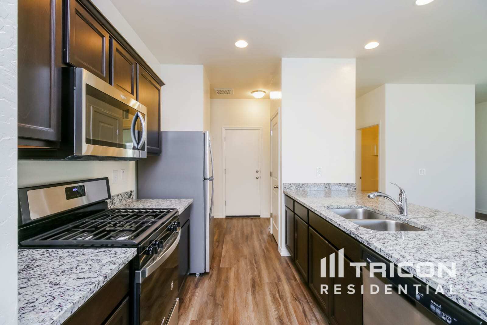 Building Photo - 4578 W Saddlebush Way