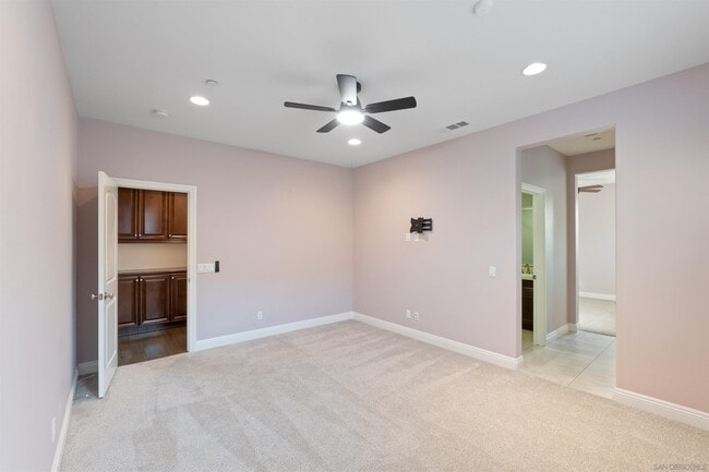 Building Photo - 768 Normandy Rd