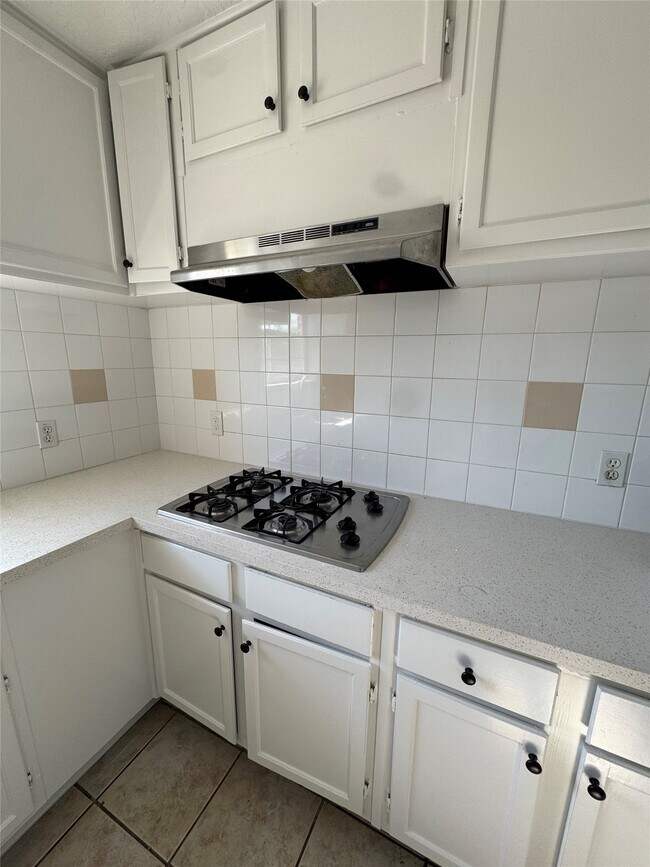 Building Photo - 2101 Maury St