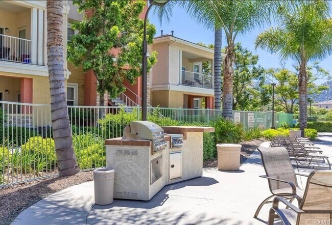 Building Photo - 31407 Taylor Ln