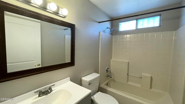 Building Photo - 11040 Sunshine Ct