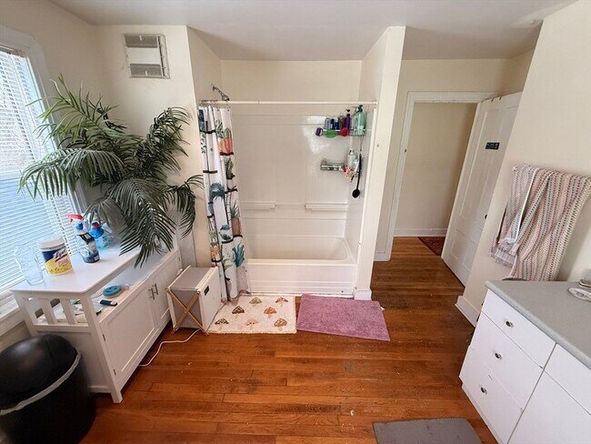 Building Photo - 7-9 Biltmore St