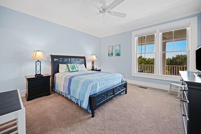 Building Photo - 205 Sea Island Dr
