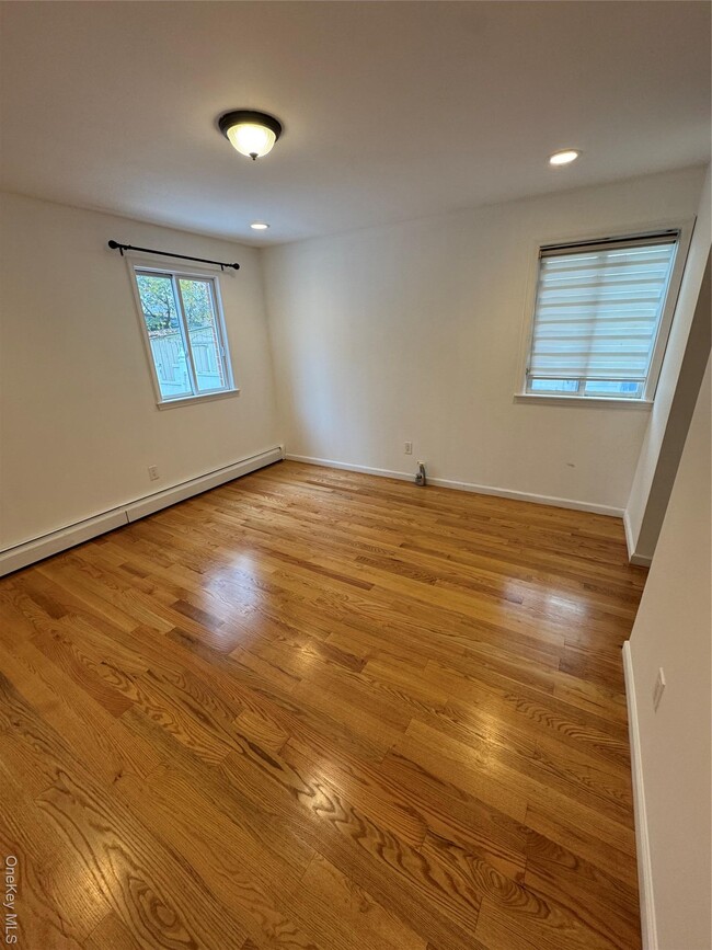 Building Photo - 9-14 College Point Blvd