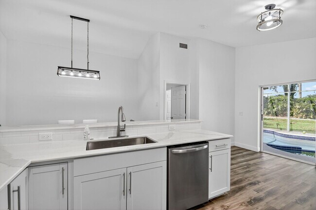 Building Photo - 1891 Oak Berry Cir