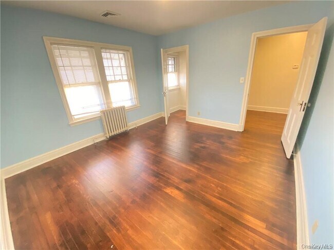 Building Photo - 130 NY-17K