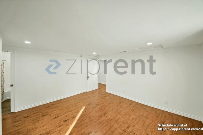 Building Photo - 7936 Alder Ave