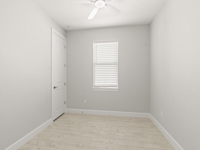Building Photo - 4501 Nautilus Cir