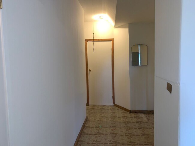 Building Photo - Don't Miss Out On This New Cumberland Town-Home For Rent, 3 Stories/3 Bedrooms/2.5 Bathroom In We...