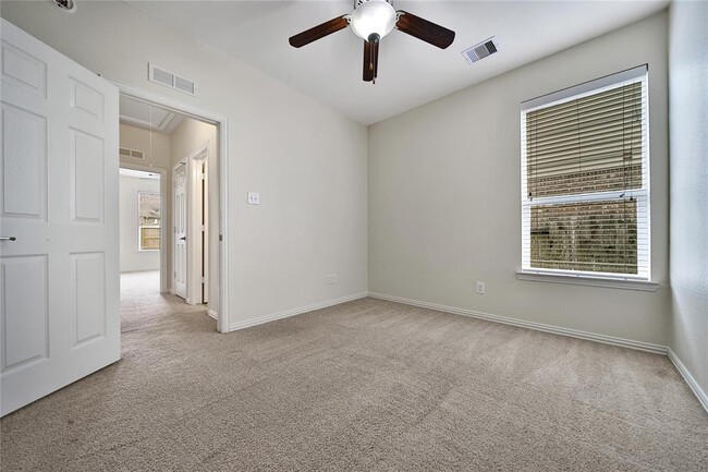 Building Photo - 13742 McKinney Creek Ln