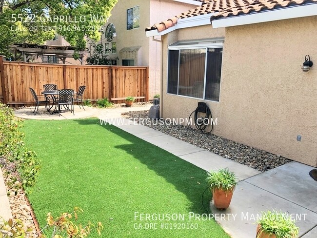 Building Photo - 5522 Cabrillo Way