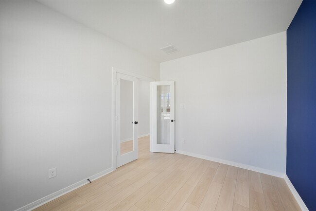 Building Photo - 13102 Verde Oaks Trl