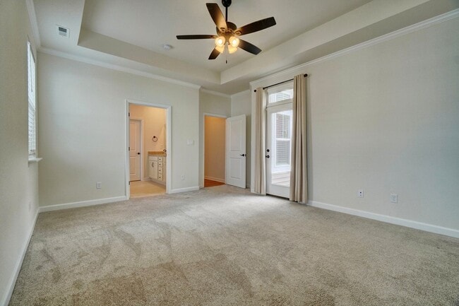 Building Photo - 4 bedroom condo in Suffolk