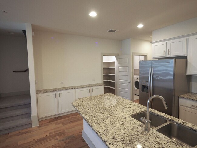 Building Photo - Gated Community In Round Rock