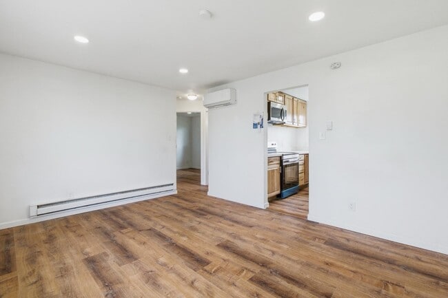 Building Photo - 3416 S Thompson Ave