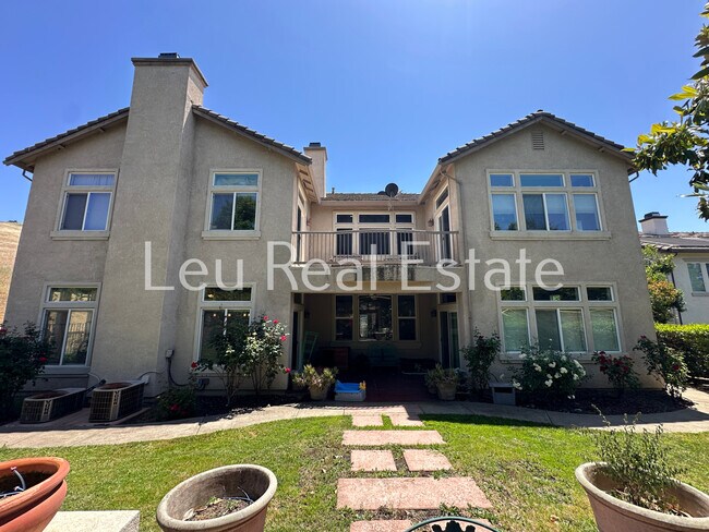 Building Photo - 131 Gage Ct
