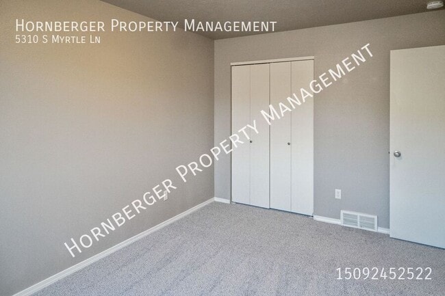 Building Photo - 5310 S Myrtle Ln