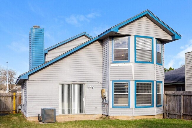 Building Photo - 5907 Beaconridge Dr