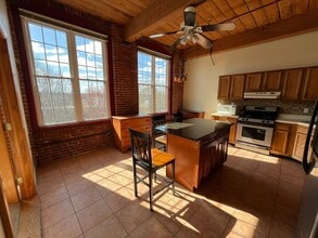 Building Photo - Choice Realty NH Rental Listings