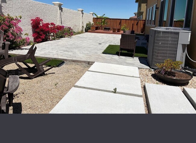 Building Photo - Luxury - New Executive Home | Furnished or Unfurnished | 5 Bedrooms | Antioch