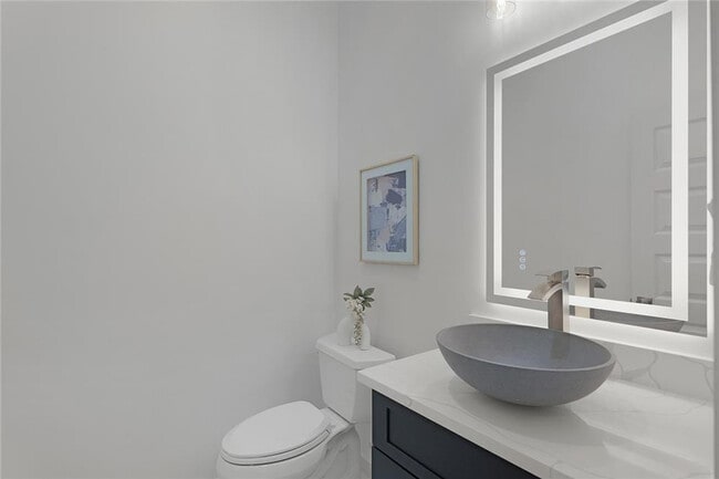 Building Photo - 2931 El Fenice Ln