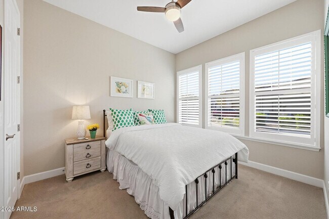 Building Photo - 5113 N 207th Dr