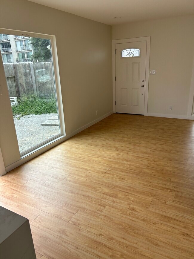 Building Photo - 5393 E Appian Way