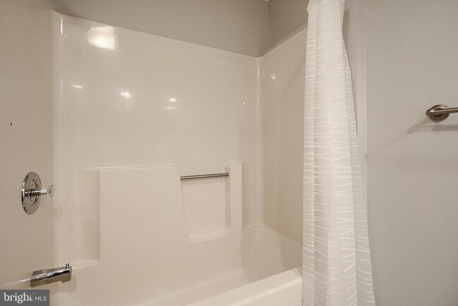 Building Photo - 3365 Cheverly Ct