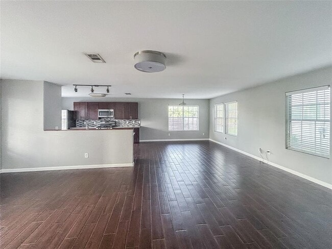 Building Photo - 5700 Glen Meadow Dr