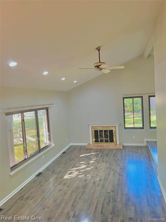 Building Photo - 5647 Perrytown Dr